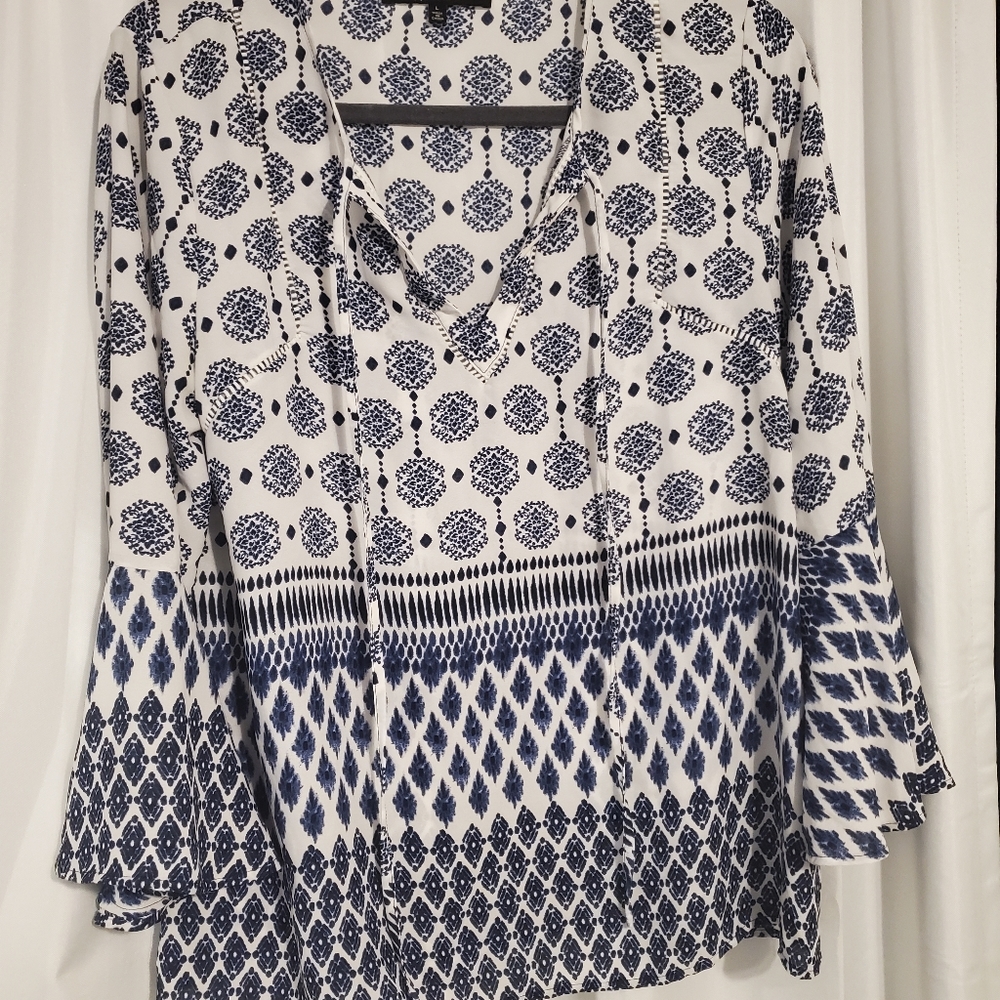 19 Cooper bell sleeve blouse large
